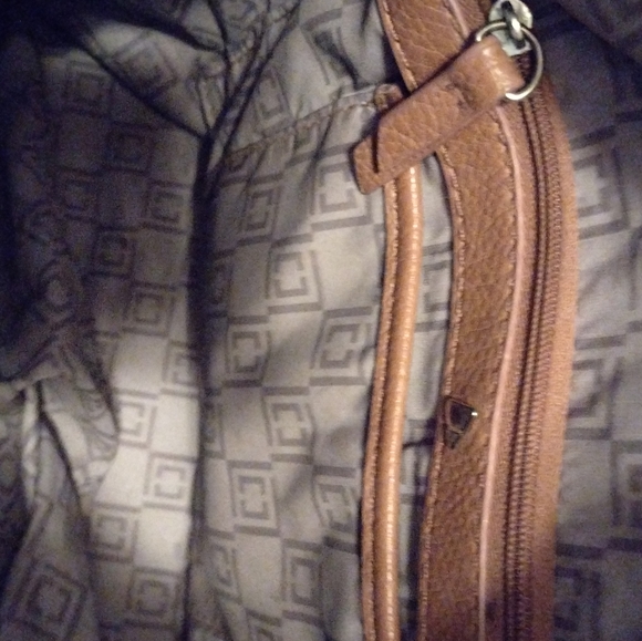 Liz Claiborne red Satchel purse. - Picture 5 of 7